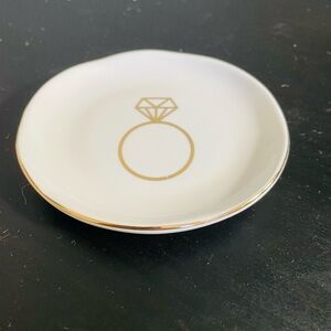 Elegant White and Gold Jewelry Dish